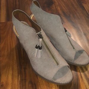 Madeline girl heels